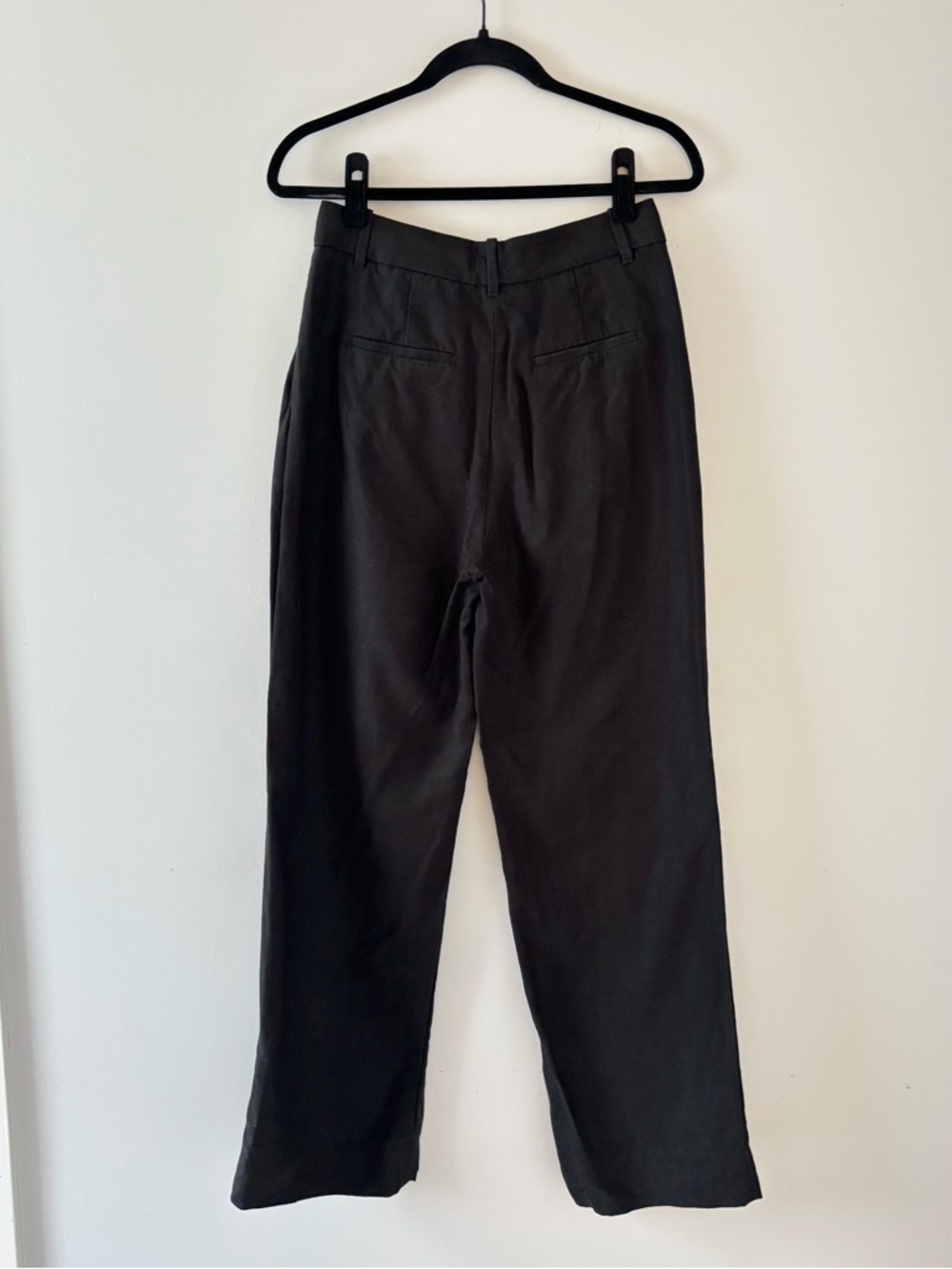 Aritzia The Effortless Pant CruiseLinen Trouser Tailored Relaxed High-Rise Black - Picture 6 of 8